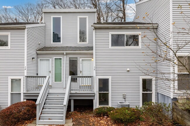 Building Photo - 16 Springdale Rd Unit 16