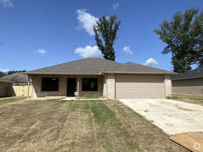 Building Photo - Call 501-404-4774 To Schedule Your Showing... Rental