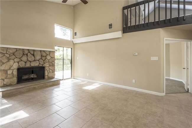 Photo - 535 Enchanted Ln