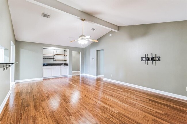 Photo - 22211 Briarcliff Dr