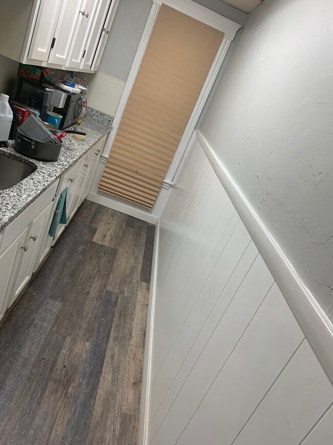 6 Rockdale St Unit 3