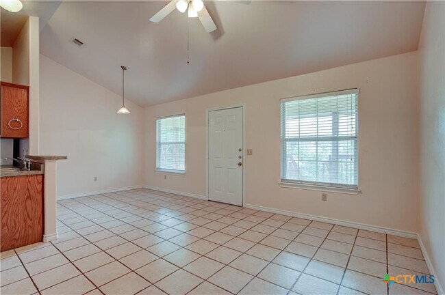 Photo - 412 Burleson St Unit 122
