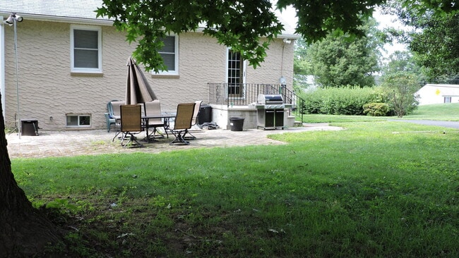 Photo - 4557 Grandview Ave