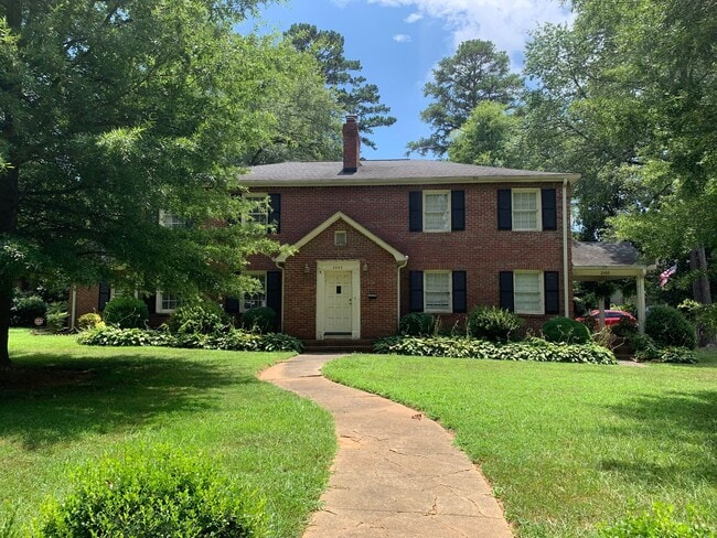Beautiful Two Bedroom Duplex in Myers Park!! - Beautiful Two Bedroom Duplex in Myers Park!! House