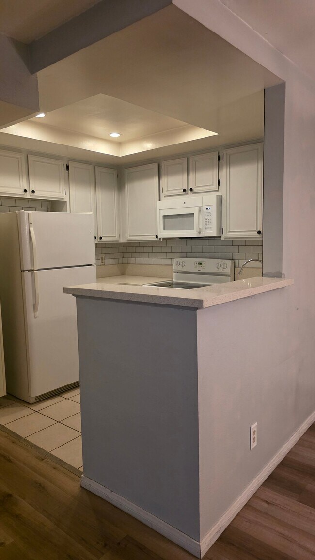 Building Photo - 22100 Burbank Blvd Unit 247E