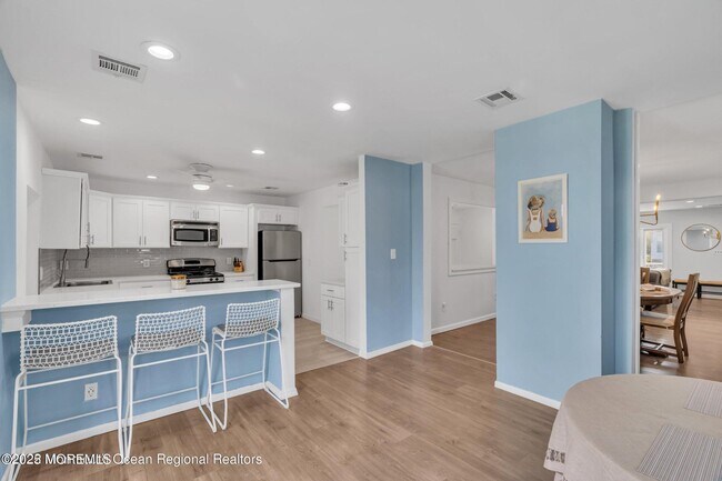 Photo - 505 West St