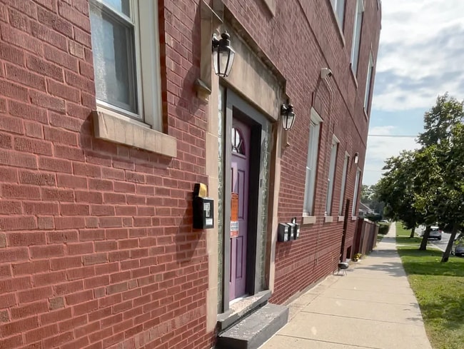 Photo - 11259 S Vincennes Ave Unidad 1E