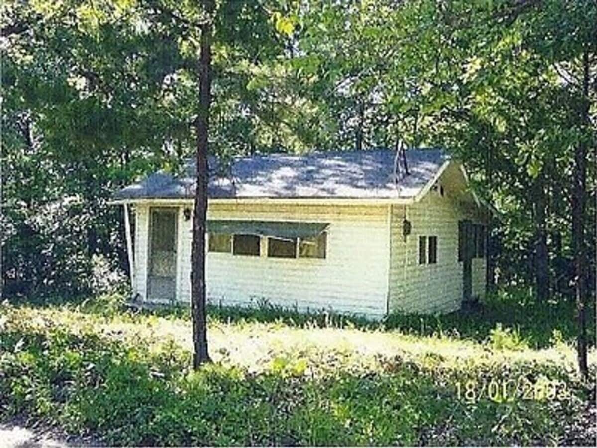 PERRYVILLE - 2.5 Acres with Cabin & Lake Access - ONLY $999 DOWN - PERRYVILLE - 2.5 Acres with Cabin & Lake Access - ONLY $999 DOWN