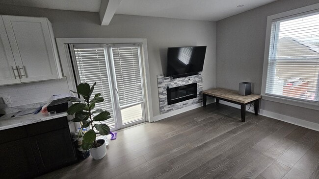 Photo - 1753 Rutherford St