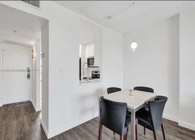 Photo - 3101 N Country Club Dr Unit 506