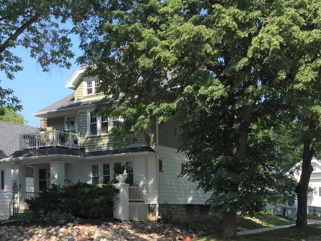 Side view of the building - 1302 N 58th St Unit 2nd floor