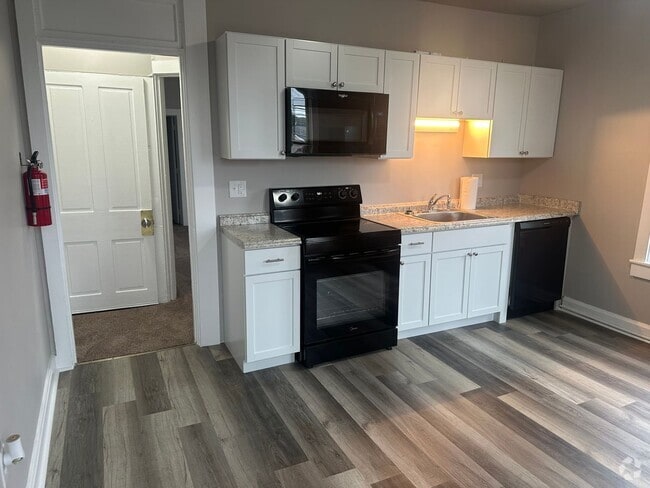 Building Photo - 39 E Willow St Unit 201 Rental