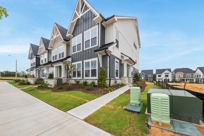 Photo - 3018 White Rail Dr