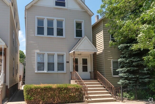 Building Photo - 2616 N Marshfield Ave Unit G00C Rental