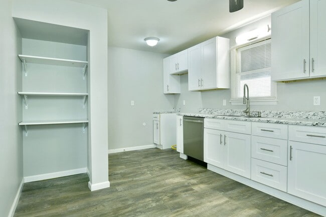 Photo - 226-228 W Park Ave Unit 226 W Park