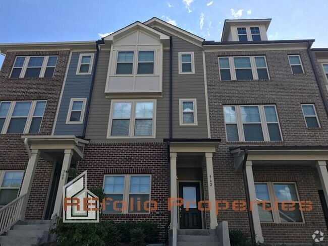 Building Photo - Lovely 3 Story 3 Bedroom 3.5 Bath 1 Car-Ga... Rental