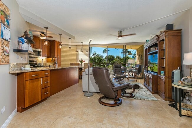 Photo - Maui Sunset Condo!! LOCATION, LOCATION, LOCATION!!