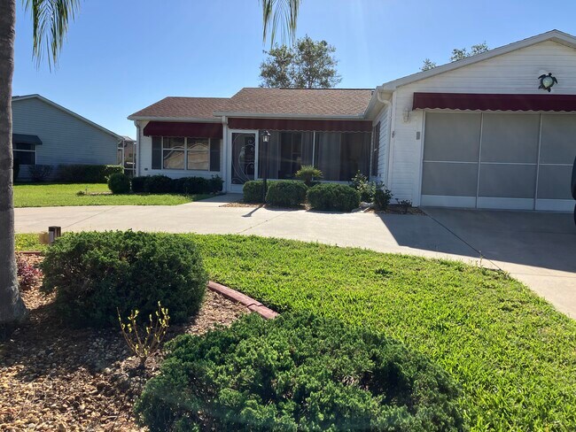 Photo - 1120 Main St