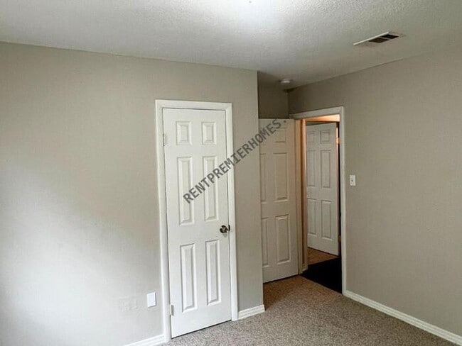 Photo - 16 Brookway Ln