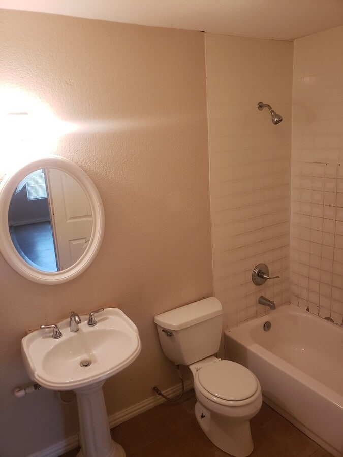 Photo - 3 bedroom 2 bathroom house in 76119