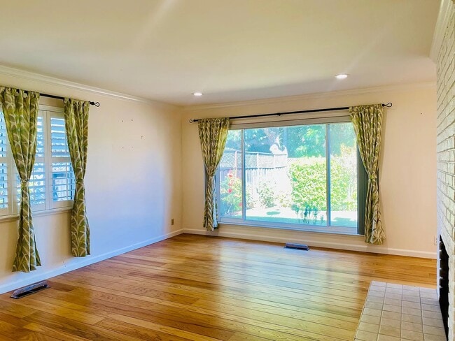 Photo - 1609 Blossom Hill Rd