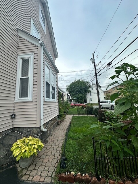5 Clinton St Unit 1