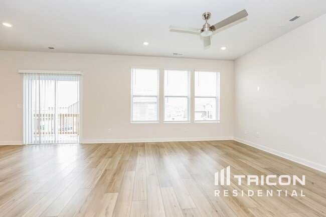 Photo - 334 Park Glen Dr