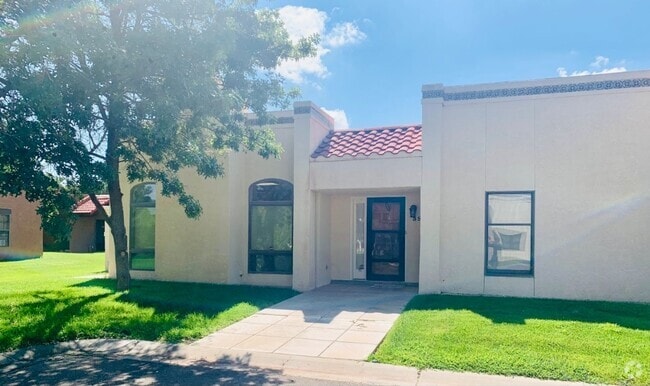 Building Photo - 2716 N Pennsylvania Ave Rental
