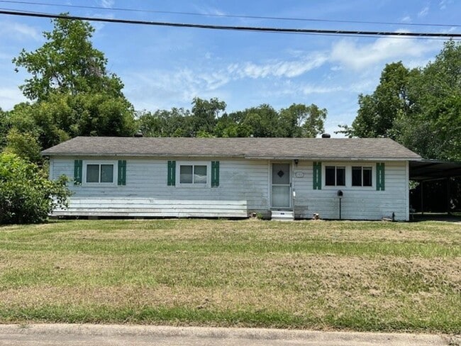 3B/1.5B Home Available in Lake Charles - 3B/1.5B Home Available in Lake Charles