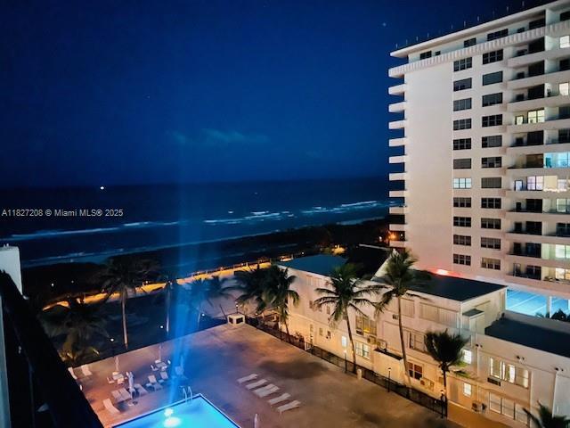 Photo - 9273 Collins Ave Unidad 701 Rental