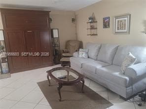 Photo - 2240 Johnson St Unidad 204