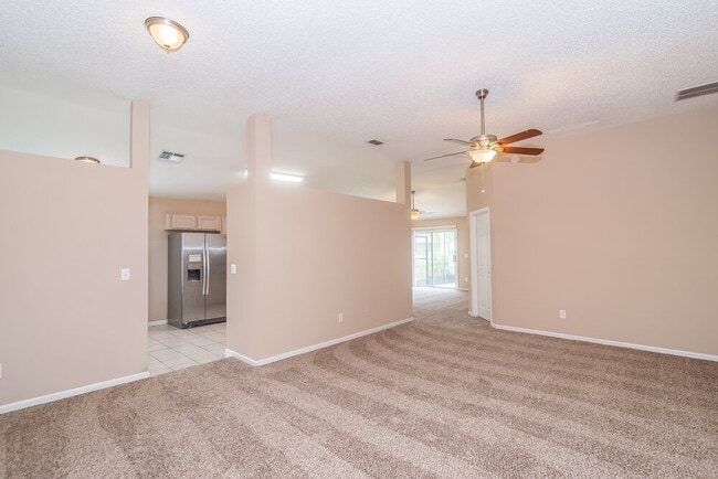 Photo - 1691 Northglen Cir