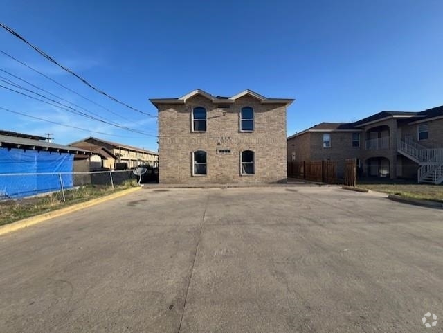 Building Photo - 3006 E Stewart St Unit #1 Rental