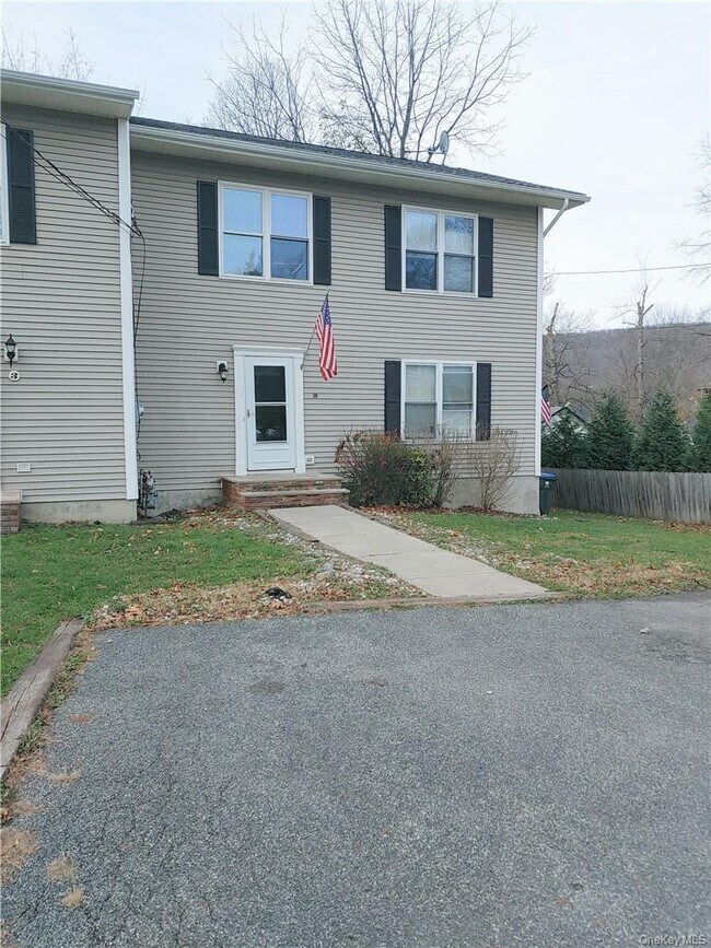 Building Photo - 3 Teneyck Ave Unit B