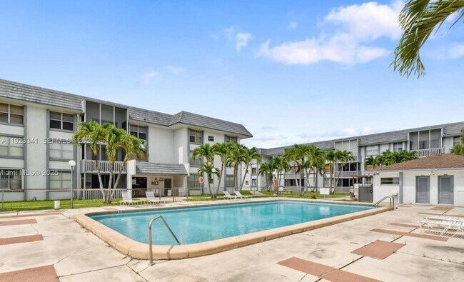 Photo - 6705 NW 169th St Unidad C206