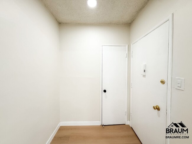 Photo - 13129 Oxnard St Unit 19