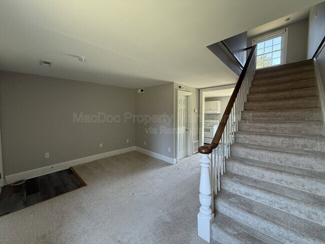 Photo - 210 Milford St Unit B