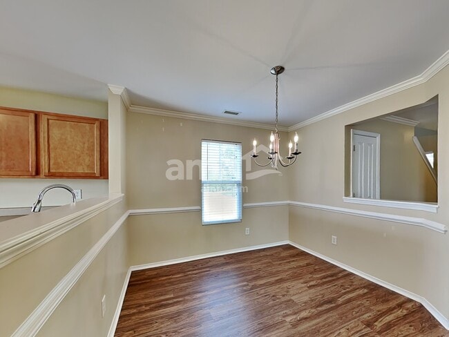 Photo - 3112 Varcroft Rd