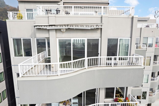 Photo - 601 W Mercer Pl Unit Apt #401