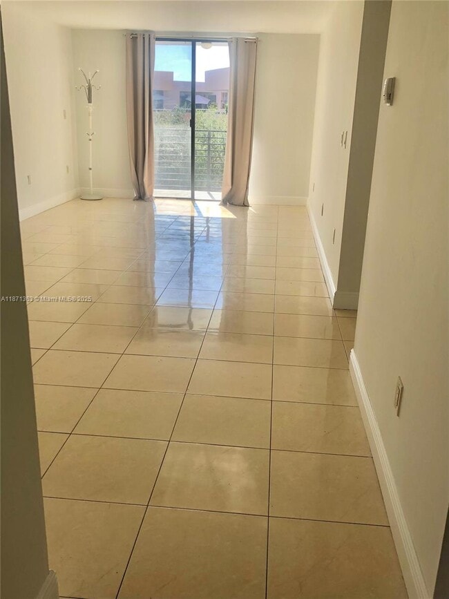 Photo - 8100 Byron Ave Unidad 509