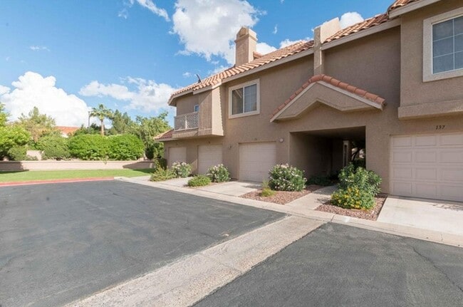 Photo - 1633 E Lakeside Dr