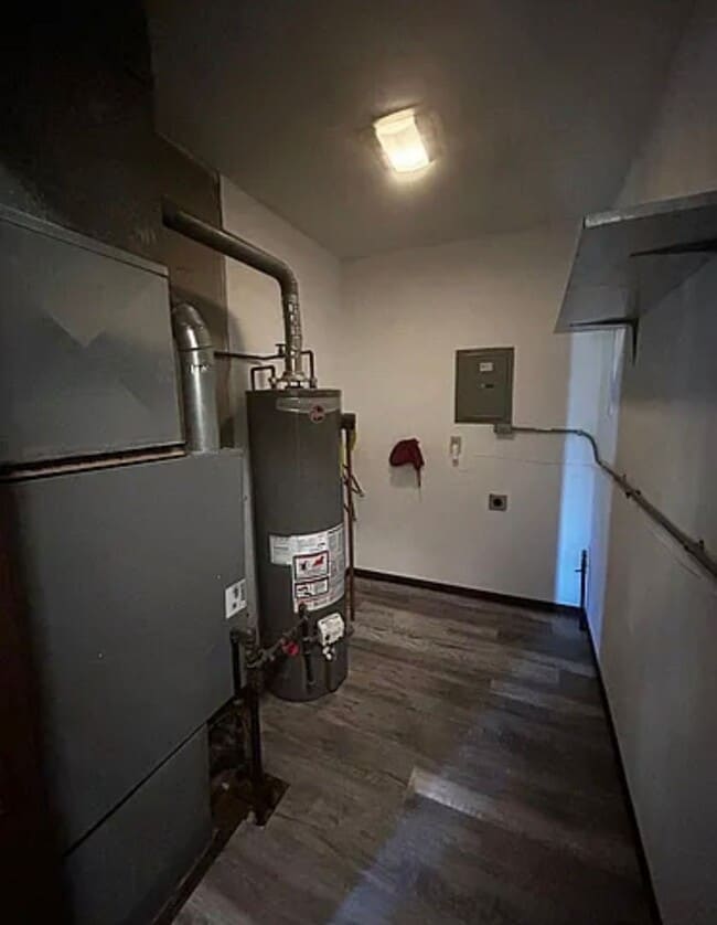 Photo - 100-102 Derbyshire Dr Unit 102