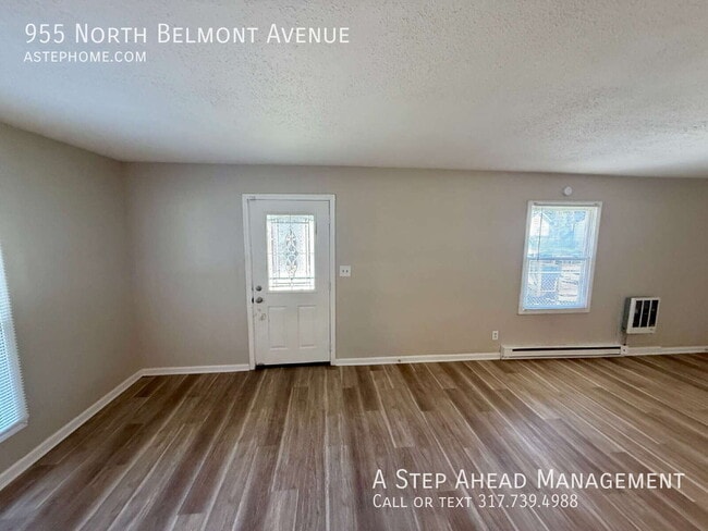 955 N Belmont Ave