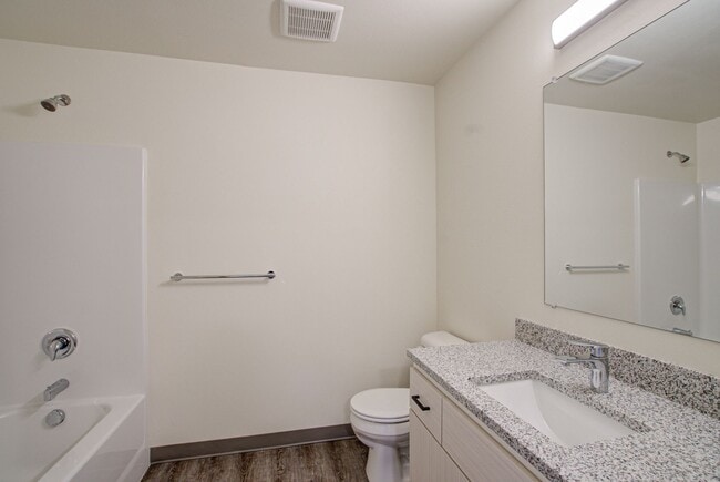 Photo - Country Living with Modern Flair: Wake up to the sounds of nature, Live Minutes from Everything Unit 414-242