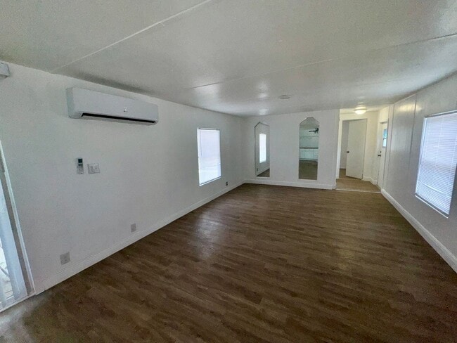 Photo - 1145 S Christiana Ave