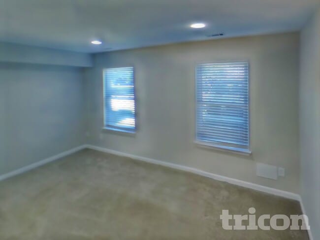 Photo - 1277 Collier Ln