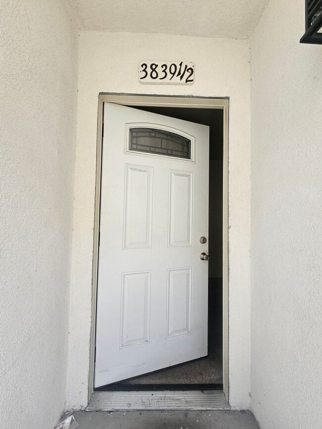 Photo - 3839 Woodlawn Ave Unit Woodlawn(3839 1/2)