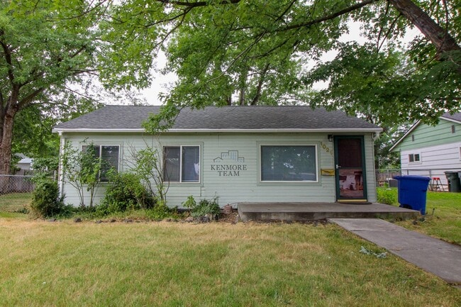 Building Photo - 3 Bed, 1 Bath Home in Central Richland