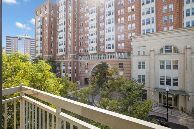 Photo - The Hartford | 2 Bed | 2 Bath | 1,100 Sf | 1 Private Balcony | 1 Garage Parking Unidad 312