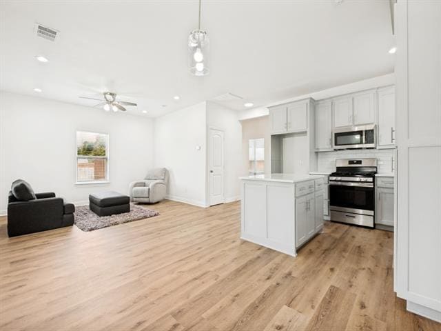 Photo - 1028 Claude St